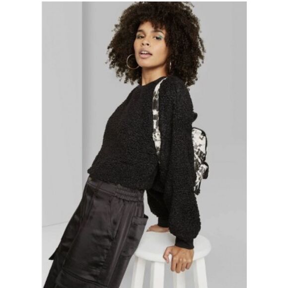 Wild Fable Black Cropped Crewneck Sherpa Sweatshirt Size Small - Picture 1 of 4